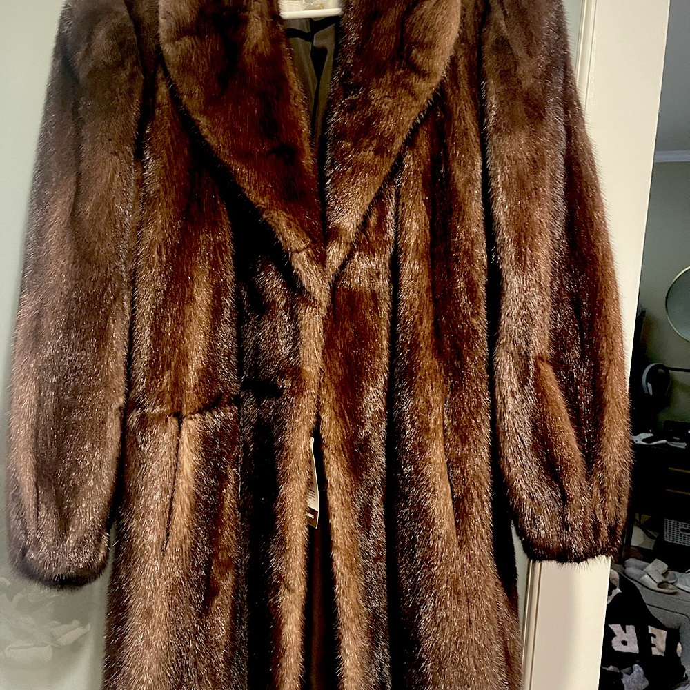 Genuine Aladino Stefani authentic mink coat 3/4” length